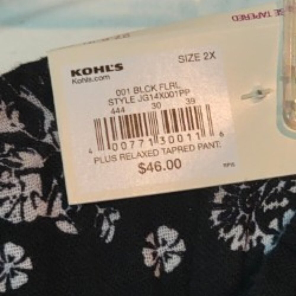 SO High Rise Tapered Pull-On Pants Size 2X Black Floral Lightweight - Picture 5 of 5